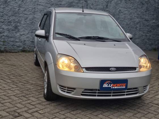 FORD FIESTA 1.6 MPI HATCH 8V FLEX 4P MANUAL FORD FIESTA 1.6 MPI HATCH 8V FLEX 4P MANUAL